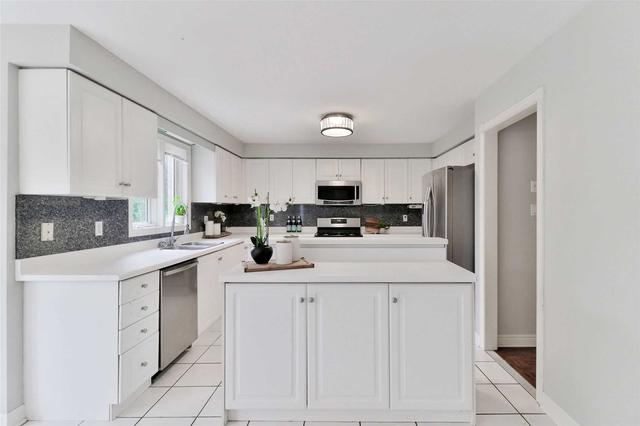 7559 Kipling Ave, House detached with 5 bedrooms, 4 bathrooms and 8 parking in Vaughan ON | Image 5