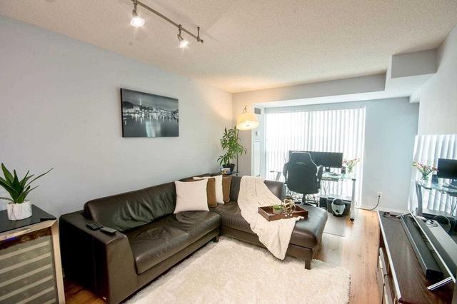 1009 - 185 Oneida Cres, Condo with 1 bedrooms, 1 bathrooms and 1 parking in Richmond Hill ON | Image 3