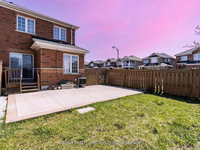 2 Wicklow Rd, House semidetached with 3 bedrooms, 4 bathrooms and 3 parking in Brampton ON | Image 30