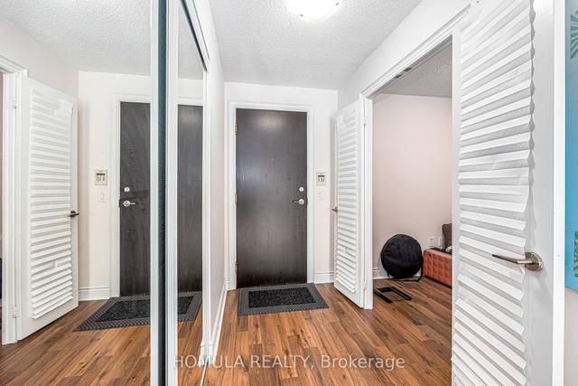 1826 - 500 Doris Ave, Condo with 2 bedrooms, 2 bathrooms and 1 parking in Toronto ON | Image 23