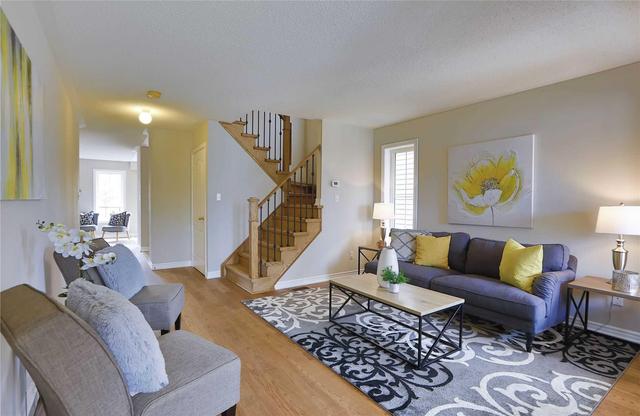 86 Tansley Cres, House detached with 3 bedrooms, 3 bathrooms and 1 parking in Ajax ON | Image 4
