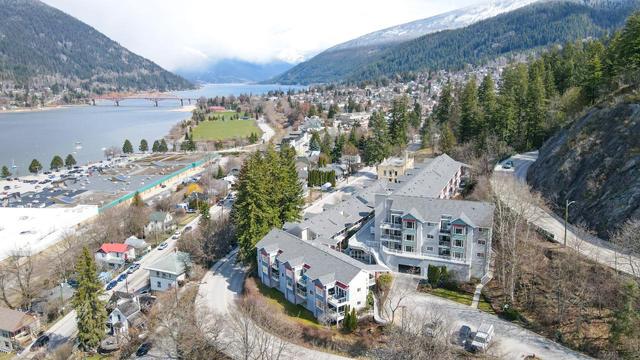 15 - 38 High Street, Condo with 1 bedrooms, 2 bathrooms and 1 parking in Nelson BC | Image 45