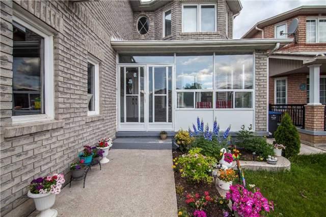 80 Oaklea Blvd, House detached with 5 bedrooms, 4 bathrooms and 7 parking in Brampton ON | Image 2