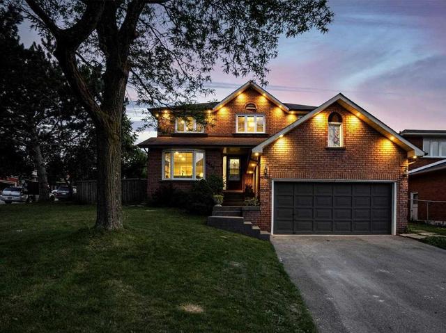 4419 Sedgefield Rd, House detached with 4 bedrooms, 3 bathrooms and 8 parking in Mississauga ON | Image 1