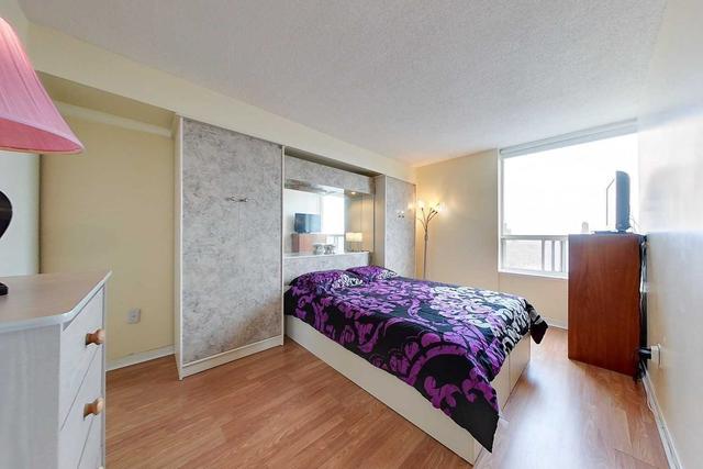 1709 - 700 Constellation Dr, Condo with 2 bedrooms, 2 bathrooms and 2 parking in Mississauga ON | Image 9