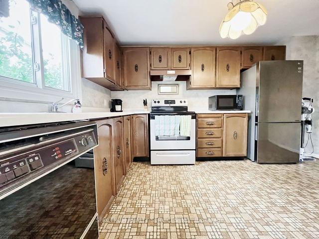 139 Torresdale Ave, Townhouse with 3 bedrooms, 2 bathrooms and 2 parking in Toronto ON | Image 14