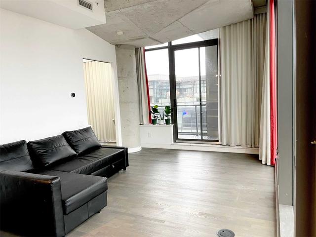 1009 - 560 King St W, Condo with 2 bedrooms, 2 bathrooms and 1 parking in Toronto ON | Image 4
