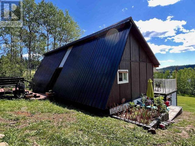 7796 N Bridge Lake Road, House detached with 3 bedrooms, 1 bathrooms and null parking in Cariboo L BC | Image 3