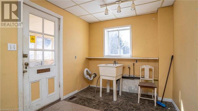 22641 Komoka Road, House detached with 3 bedrooms, 2 bathrooms and null parking in Middlesex Centre ON | Image 12
