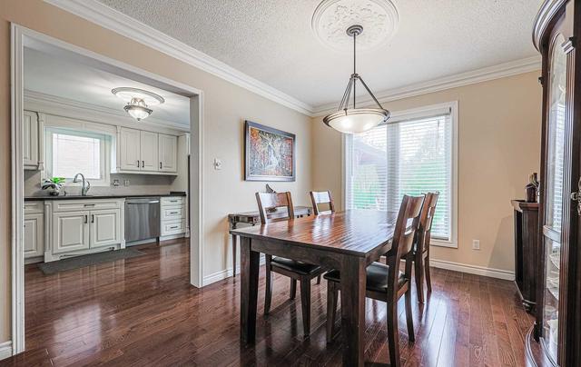82 Ironwood Cres, House detached with 3 bedrooms, 2 bathrooms and 3 parking in Whitchurch Stouffville ON | Image 2