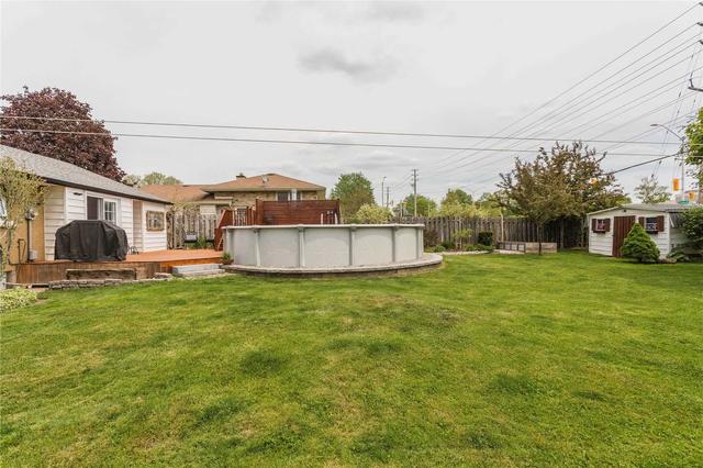 1044 Guildwood Blvd, House detached with 3 bedrooms, 2 bathrooms and 3 parking in London ON | Image 25