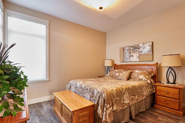 26 Palisades Mews Ne, Home with 2 bedrooms, 2 bathrooms and 2 parking in Medicine Hat AB | Image 5