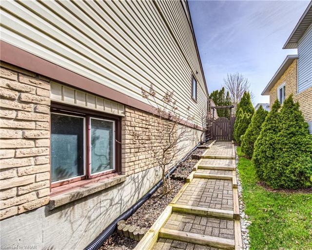 31 Blackwell Drive, House detached with 3 bedrooms, 1 bathrooms and 3 parking in Kitchener ON | Image 21