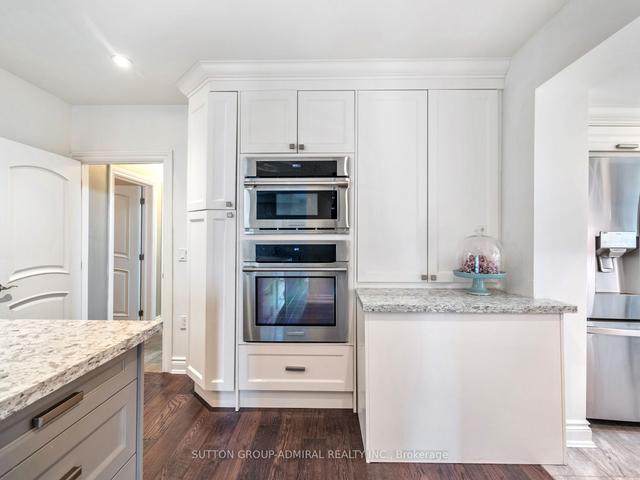 138 Chapman Rd, House detached with 4 bedrooms, 3 bathrooms and 3 parking in Toronto ON | Image 36