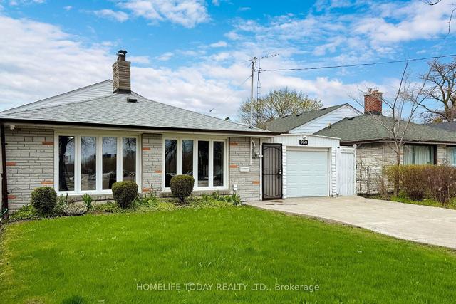 958 Midland Ave, House detached with 3 bedrooms, 2 bathrooms and 5 parking in Toronto ON | Image 35
