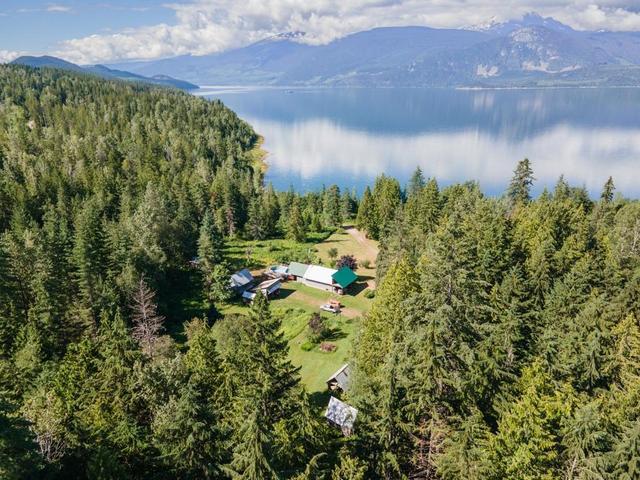 589 Sagacious Road, House detached with 2 bedrooms, 1 bathrooms and null parking in Columbia Shuswap B BC | Image 19