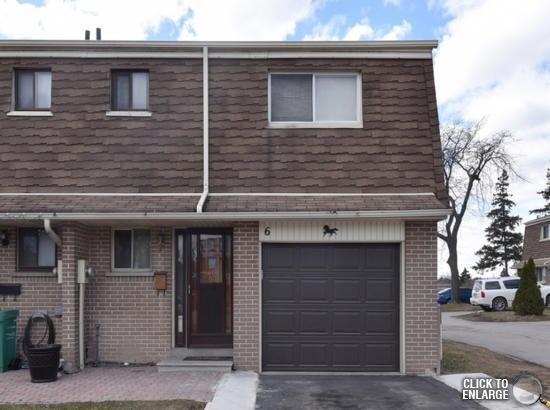 6 - 7450 Darcel Ave, Townhouse with 3 bedrooms, 3 bathrooms and 2 parking in Mississauga ON | Image 1