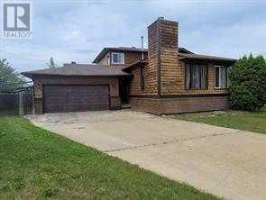 4429 54 Street, House detached with 4 bedrooms, 3 bathrooms and 4 parking in Grimshaw AB | Image 1