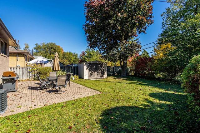 31 Nuffield Dr, House detached with 3 bedrooms, 2 bathrooms and 4 parking in Toronto ON | Image 14