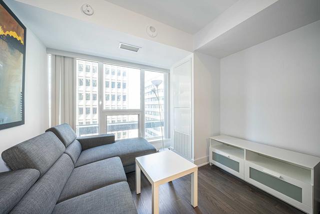 1013 - 955 Bay St, Condo with 1 bedrooms, 1 bathrooms and 0 parking in Toronto ON | Image 11