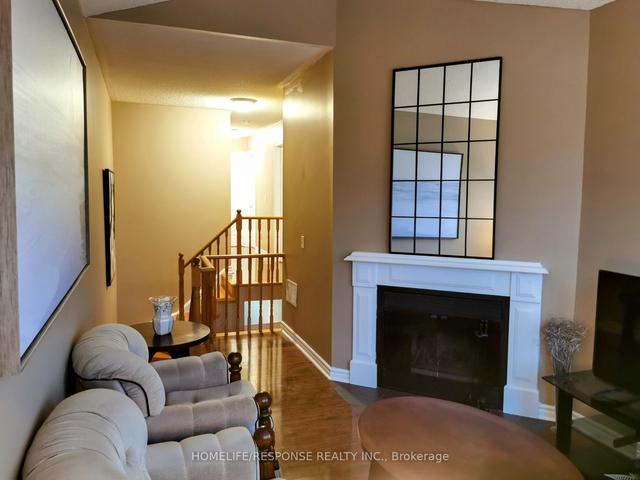 47 Heathcliffe Sq N, Townhouse with 3 bedrooms, 4 bathrooms and 2 parking in Brampton ON | Image 14
