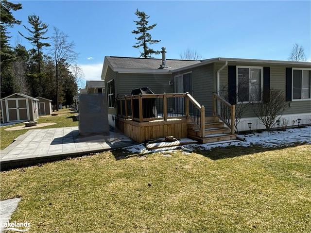 111 Madawaska Trail, House detached with 2 bedrooms, 1 bathrooms and 2 parking in Wasaga Beach ON | Image 26