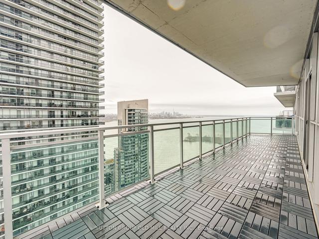 lph3704 - 33 Shore Breeze Dr, Condo with 2 bedrooms, 1 bathrooms and 1 parking in Toronto ON | Image 18
