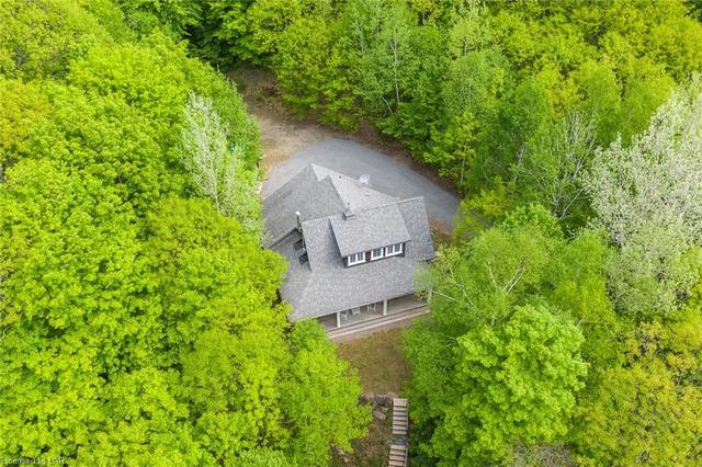 364 North Deer Lake Road, House detached with 3 bedrooms, 2 bathrooms and null parking in Huntsville ON | Image 8