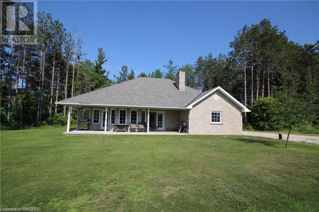 685 Bruce Road 8, House detached with 3 bedrooms, 2 bathrooms and 8 parking in South Bruce Peninsula ON | Card Image