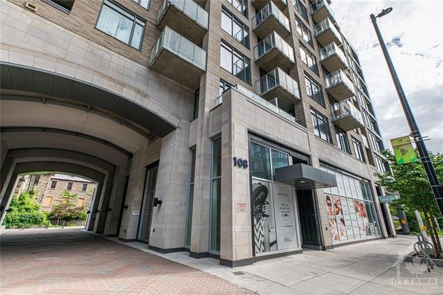 301 - 108 Richmond Road, Condo with 2 bedrooms, 2 bathrooms and 1 parking in Ottawa ON | Image 2