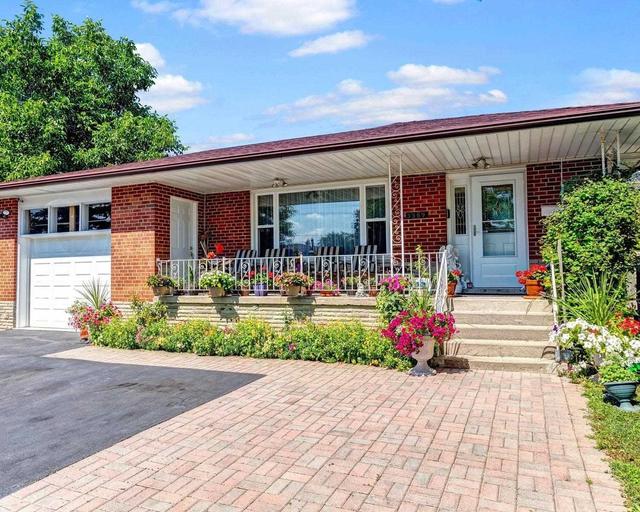 3369 Cawthra Rd, House detached with 3 bedrooms, 3 bathrooms and 7 parking in Mississauga ON | Image 1