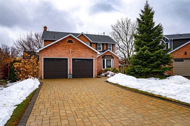 12 Sinclair Crt, House detached with 4 bedrooms, 3 bathrooms and 6 parking in Cambridge ON | Image 1