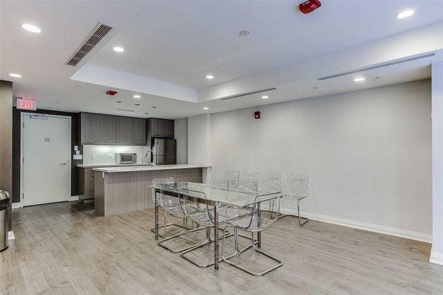 1104 - 15 James Finlay Way, Condo with 1 bedrooms, 2 bathrooms and 1 parking in Toronto ON | Image 17