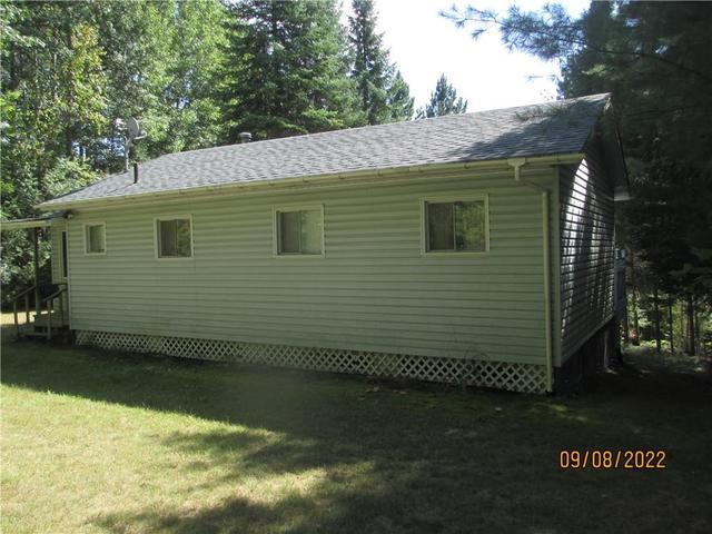 285 Kuiack Lake Road, House detached with 3 bedrooms, 1 bathrooms and 4 parking in Madawaska Valley ON | Image 4