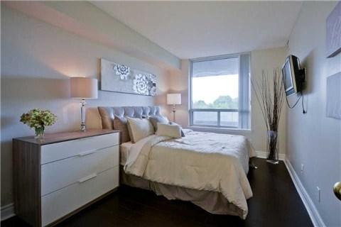404 - 18 Hillcrest Ave, Condo with 2 bedrooms, 2 bathrooms and 1 parking in Toronto ON | Image 6