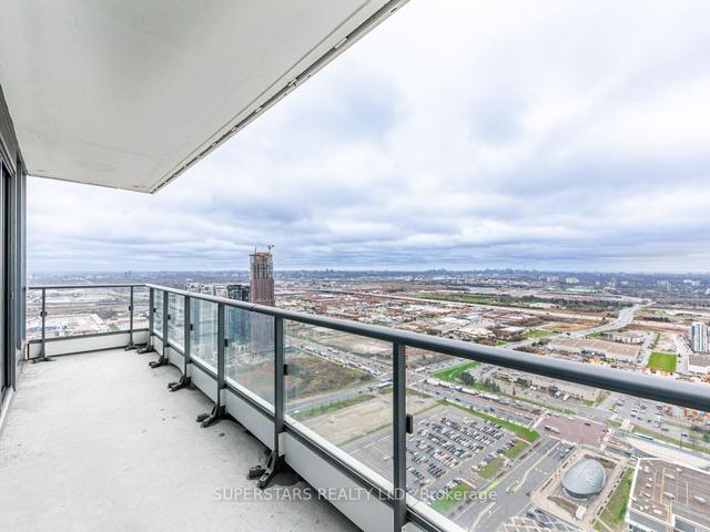 5803 - 5 Buttermill Ave, Condo with 2 bedrooms, 2 bathrooms and 1 parking in Vaughan ON | Image 14