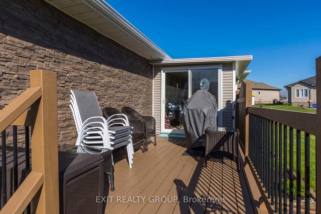 7 Quaker Crt, House detached with 2 bedrooms, 2 bathrooms and 3 parking in Prince Edward County ON | Image 22
