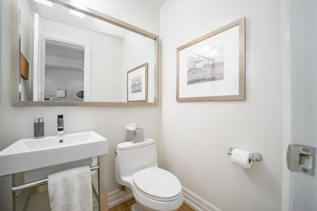 Th 7 - 21 Burkebrook Pl, Townhouse with 2 bedrooms, 3 bathrooms and 2 parking in Toronto ON | Image 7