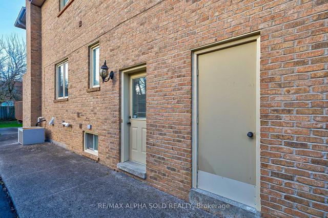 192 Moore Park Ave, House detached with 4 bedrooms, 5 bathrooms and 6 parking in Toronto ON | Image 30