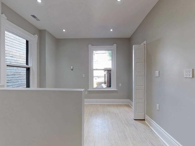 484 Pape Ave, House detached with 2 bedrooms, 2 bathrooms and 3 parking in Toronto ON | Image 20
