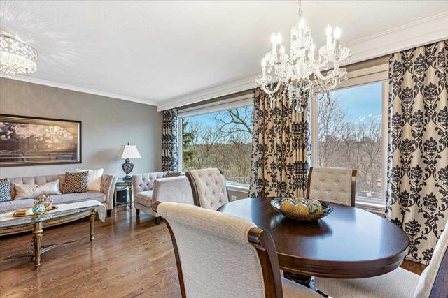 7 Atwood Pl, House detached with 3 bedrooms, 2 bathrooms and 5 parking in Toronto ON | Image 37