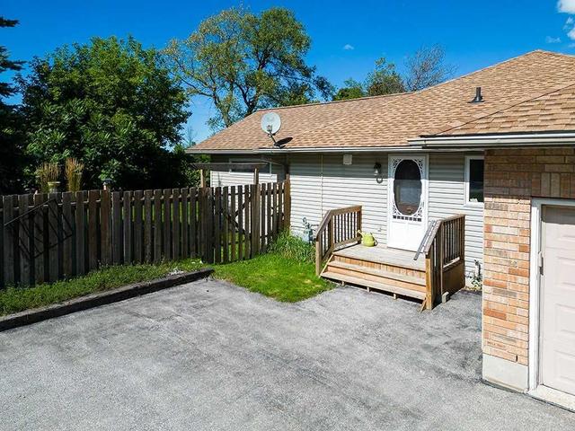 38 Lawler Dr, House detached with 2 bedrooms, 2 bathrooms and 7 parking in Grey Highlands ON | Image 32