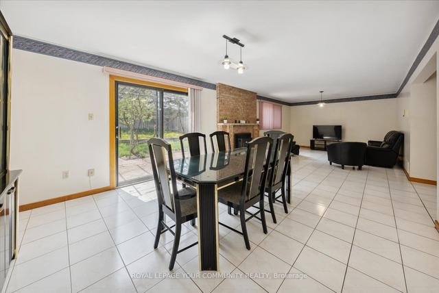 27 Southview Dr, House detached with 4 bedrooms, 4 bathrooms and 6 parking in Vaughan ON | Image 11
