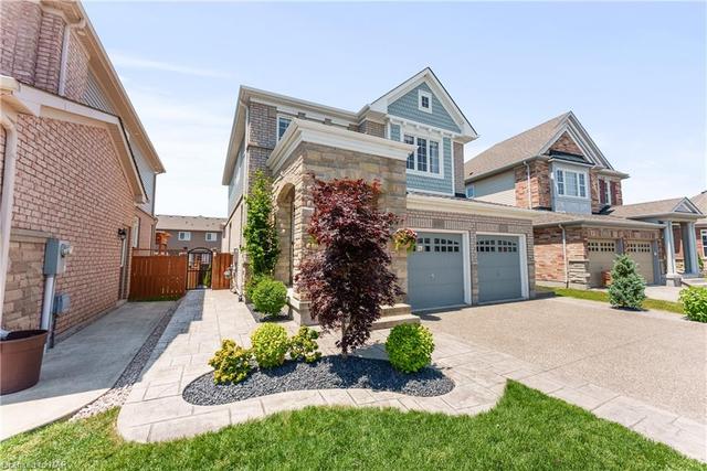 6383 Connor Crescent, House detached with 4 bedrooms, 2 bathrooms and 6 parking in Niagara Falls ON | Image 2
