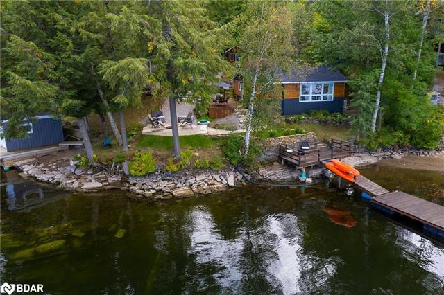 16 Fire Route 381 Route, House detached with 3 bedrooms, 1 bathrooms and 9 parking in Trent Lakes ON | Image 2
