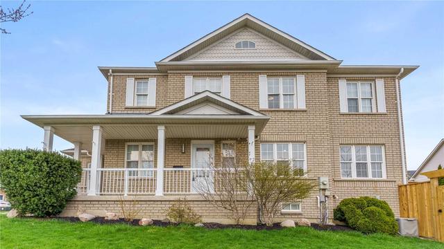 168 Kirkland Pl, House attached with 3 bedrooms, 4 bathrooms and 5 parking in Whitby ON | Image 1