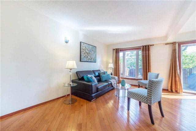 22 - 30 Dundalk Dr, Townhouse with 3 bedrooms, 2 bathrooms and 1 parking in Toronto ON | Image 4