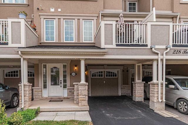226 Betsy Dr, House attached with 3 bedrooms, 3 bathrooms and 2 parking in Oakville ON | Image 32