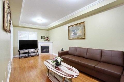 41 Arco Circ, House semidetached with 3 bedrooms, 4 bathrooms and 3 parking in Vaughan ON | Image 3