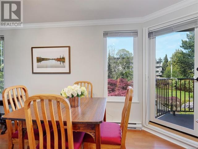 314 - 1149 Rockland Ave, Condo with 2 bedrooms, 2 bathrooms and 1 parking in Victoria BC | Image 7